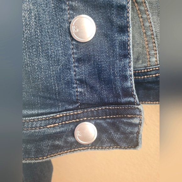 Jean Jacket - Picture 3 of 6